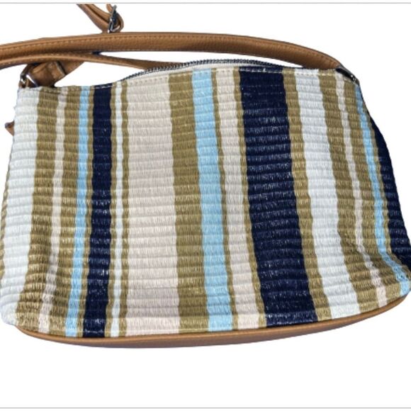 Rosetti woven purse/bag - Picture 2 of 6